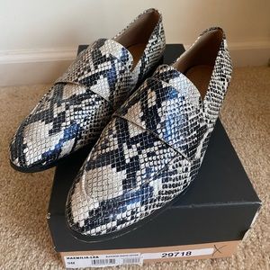 Halogen, snakeskin printed loafers, size 9